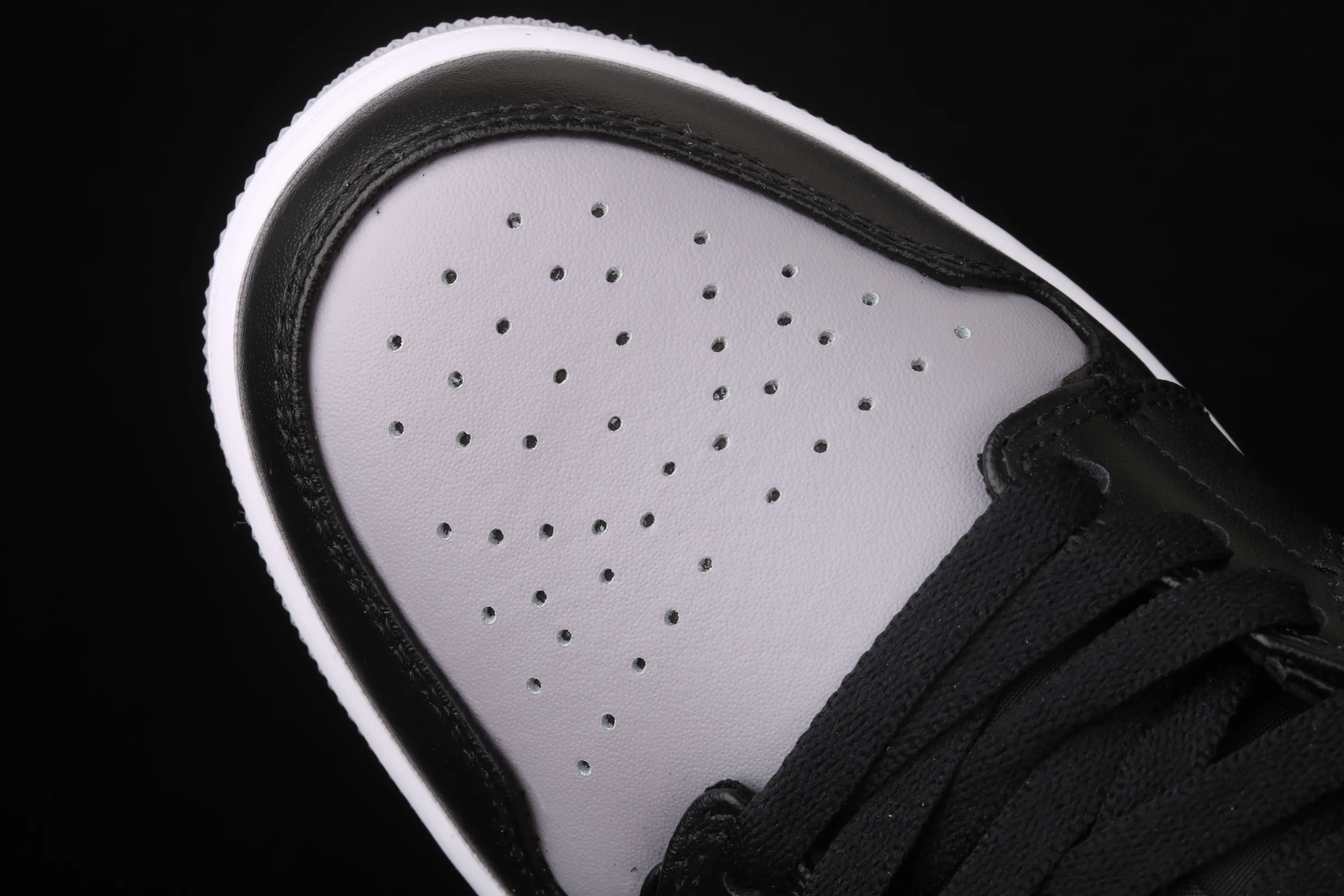 All categories Air Jordan Jordan series basketball shoes Air Jordan 1 Low New version Air Jordan 1 Low AJ1 Joe 1 low top leather cultural and leisure sports sneakers 553558-110